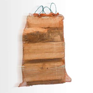 Oak firewood in 40 l bags